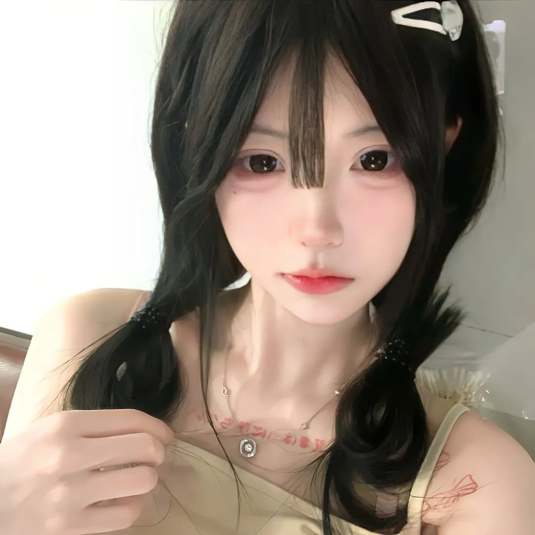 两个人一双手